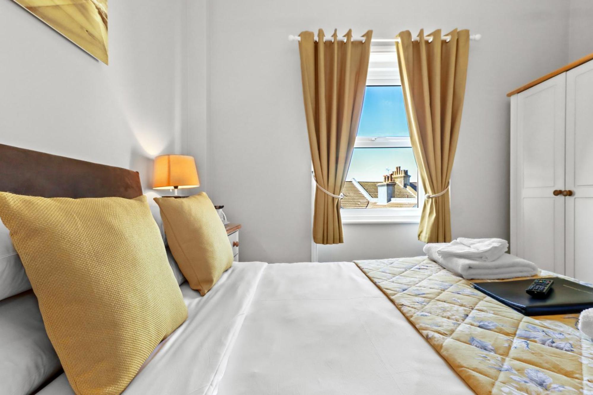 Beach Front Guest House Eastbourne Exterior foto