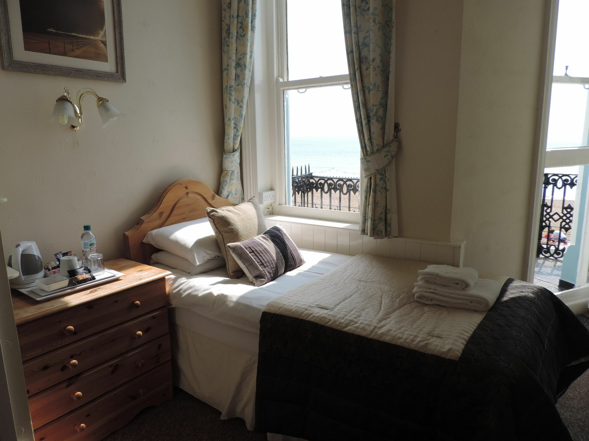 Beach Front Guest House Eastbourne Exterior foto